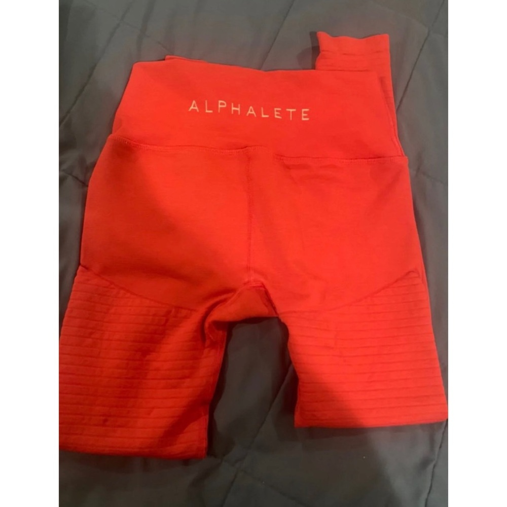 Alphalete revival R6 Leggings.